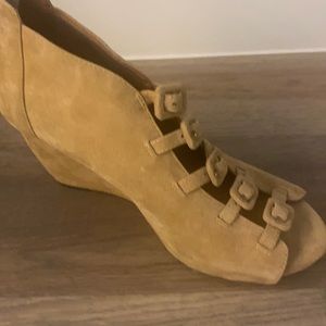 Suede wedges! Brand new